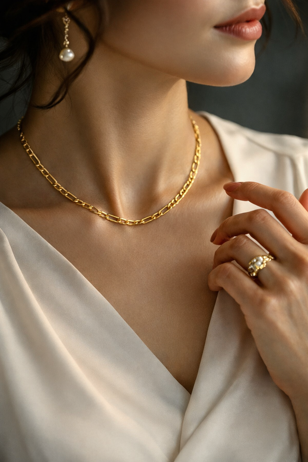Luxe Figaro Chain Necklace – Gold Finish